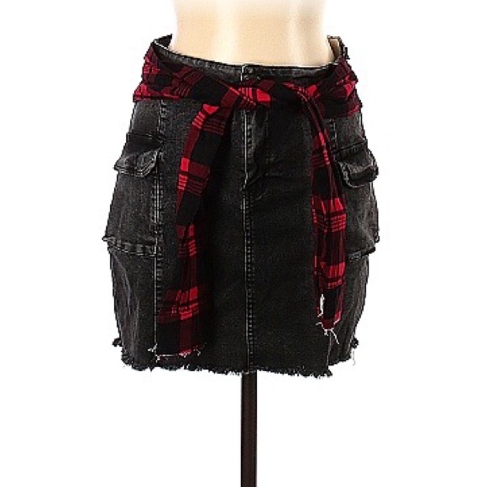 American Bazi Mini Skirt- Large